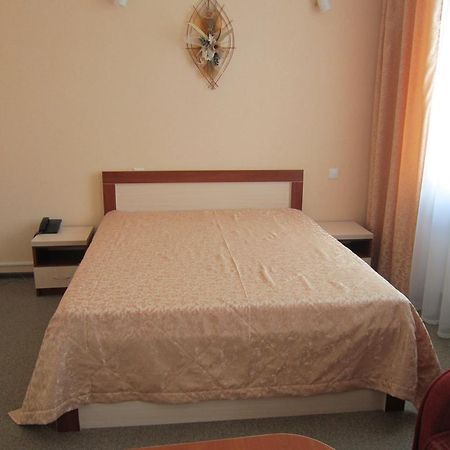 Sozh Hotel Gomel Kültér fotó