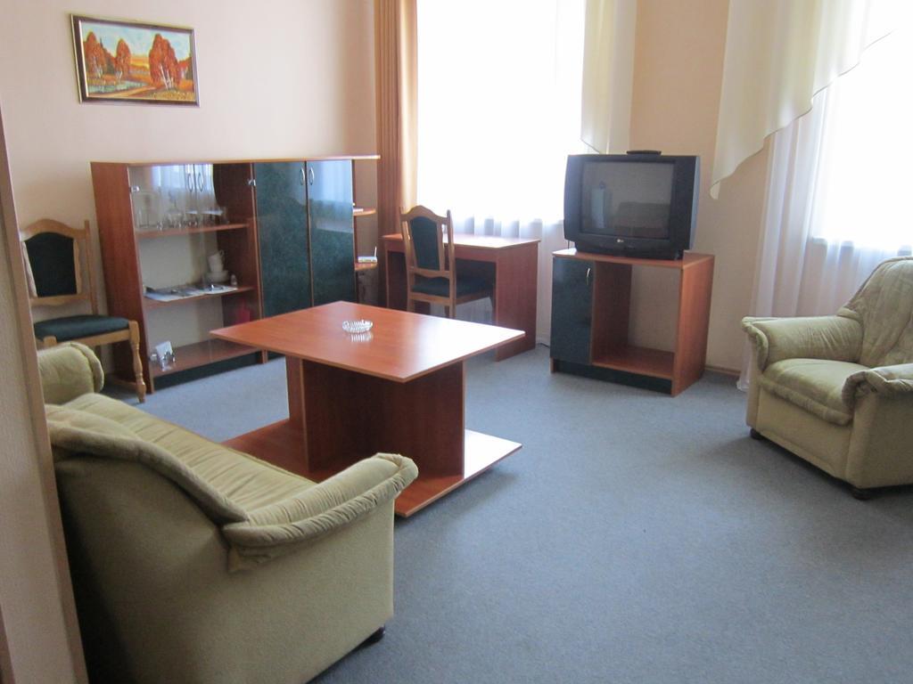 Sozh Hotel Gomel Szoba fotó
